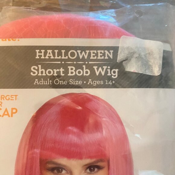 Halloween Short Bob Wig Hot Pink Costume Cosplay NWT - Picture 2 of 4